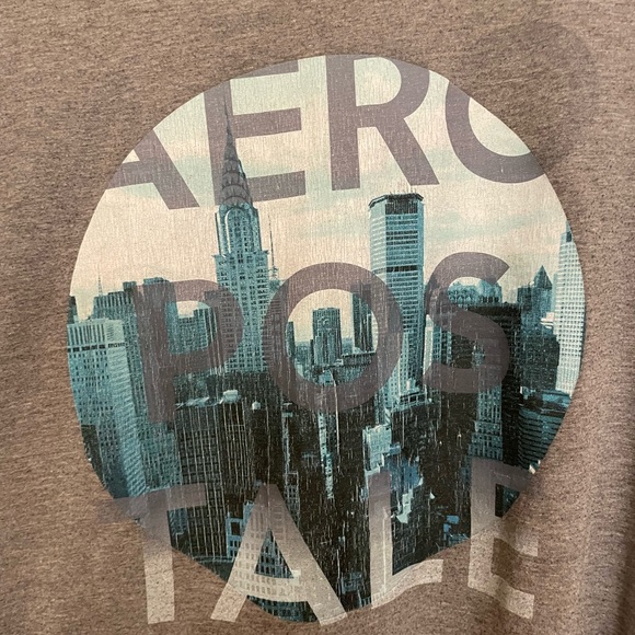 Aeropostal T-Shirt - Picture 2 of 3
